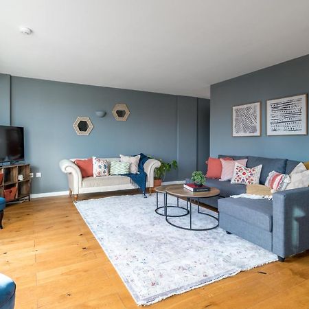 2 Bedroom Apartment With Park Views Shoreditch London Eksteriør billede