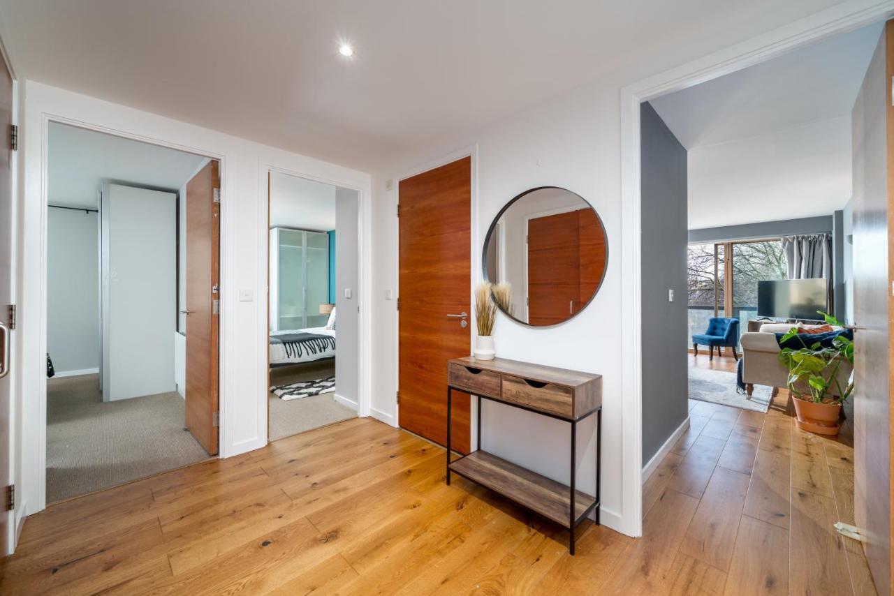 2 Bedroom Apartment With Park Views Shoreditch London Eksteriør billede